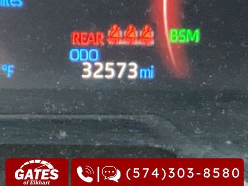 Used 2025 Toyota RAV4 XLE AWD/4WD image 4