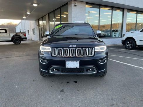 Used 2021 Jeep Grand Cherokee Overland image 2