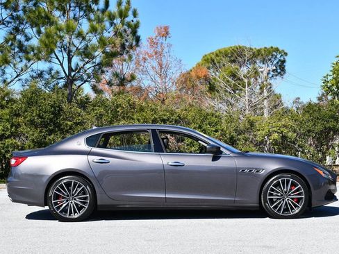 Used 2019 Maserati Quattroporte S image 32