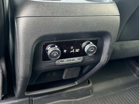 Used 2026 Buick Enclave Sport Touring w/ Power Package FWD image 13