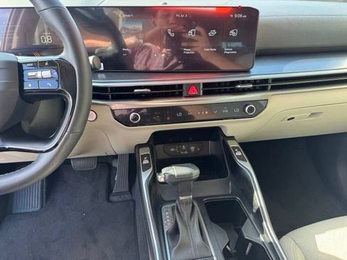 Used 2026 Kia Sorento S FWD image 47