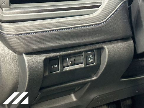 Used 2025 Subaru Forester Premium AWD/4WD image 10