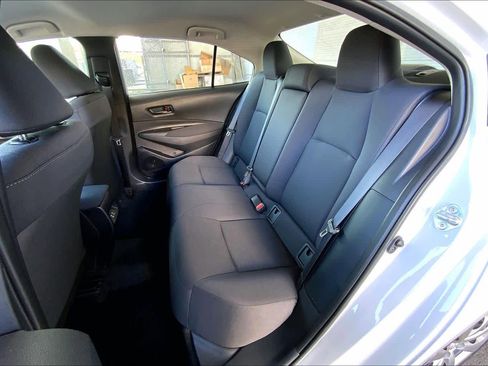 Used 2025 Toyota Corolla LE w/ Convenience Package image 21