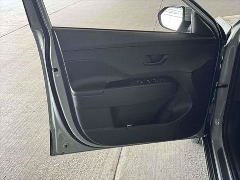 Used 2026 Hyundai Kona SE AWD/4WD image 15