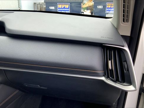 Used 2024 MAZDA CX-90 Plug-In Hybrid w/ Premium Pkg image 19