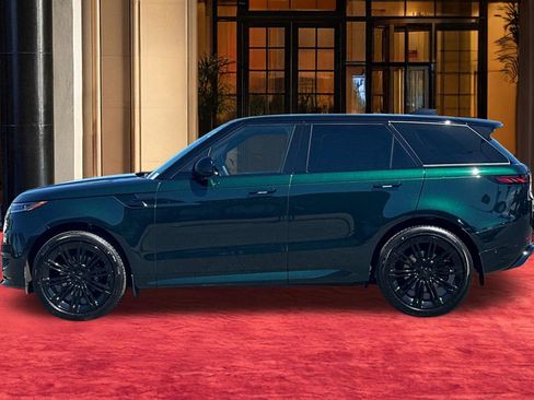 New 2026 Land Rover Range Rover Sport Dynamic SE image 3