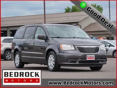 Used 2016 Chrysler Town & Country Touring w/ Driver Convenience Group