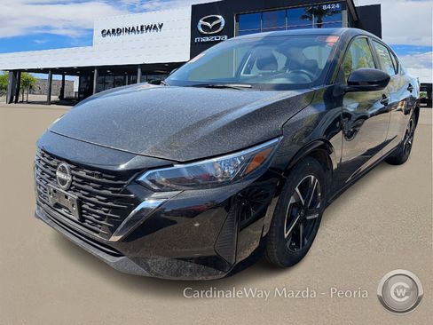 Used 2024 Nissan Sentra SV image 2