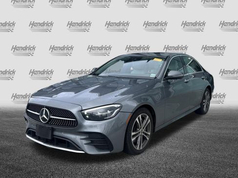 Used 2023 Mercedes-Benz E 350 4MATIC Sedan image 5