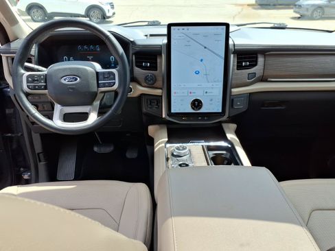 Certified 2023 Ford Expedition Limited AWD/4WD image 16