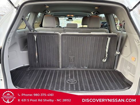 Used 2019 Toyota Highlander LE image 33