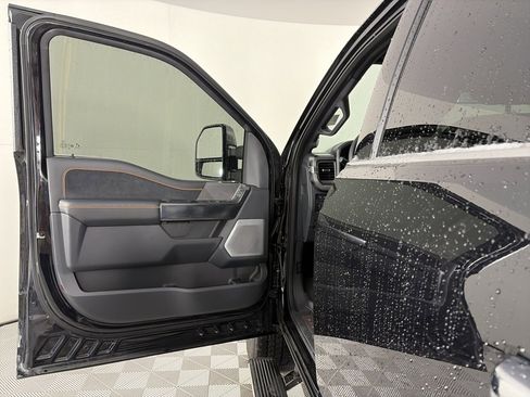 Used 2024 Ford F350 Platinum w/ FX4 Off-Road Package image 10