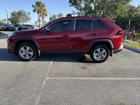 Used 2025 Toyota RAV4 XLE w/ Convenience Package image 7