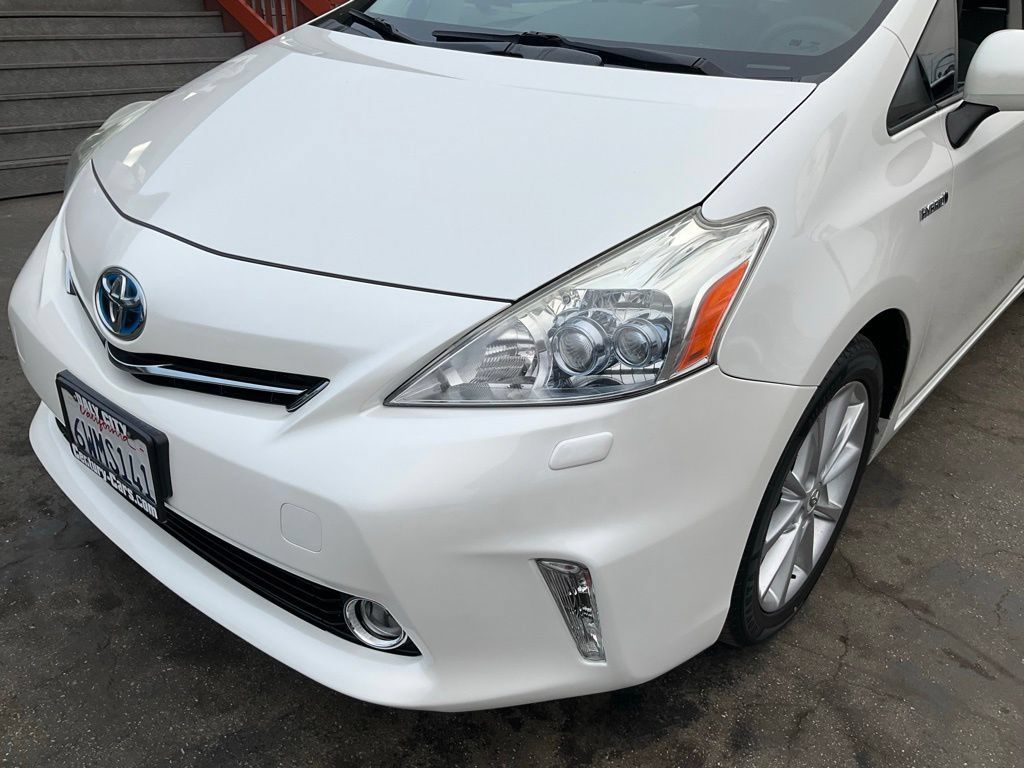 Used 2012 Toyota Prius V Five FWD image 87