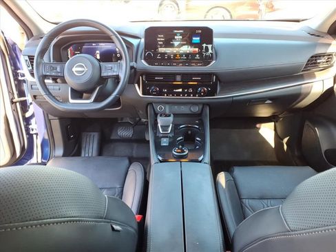 Used 2023 Nissan Rogue Platinum image 7