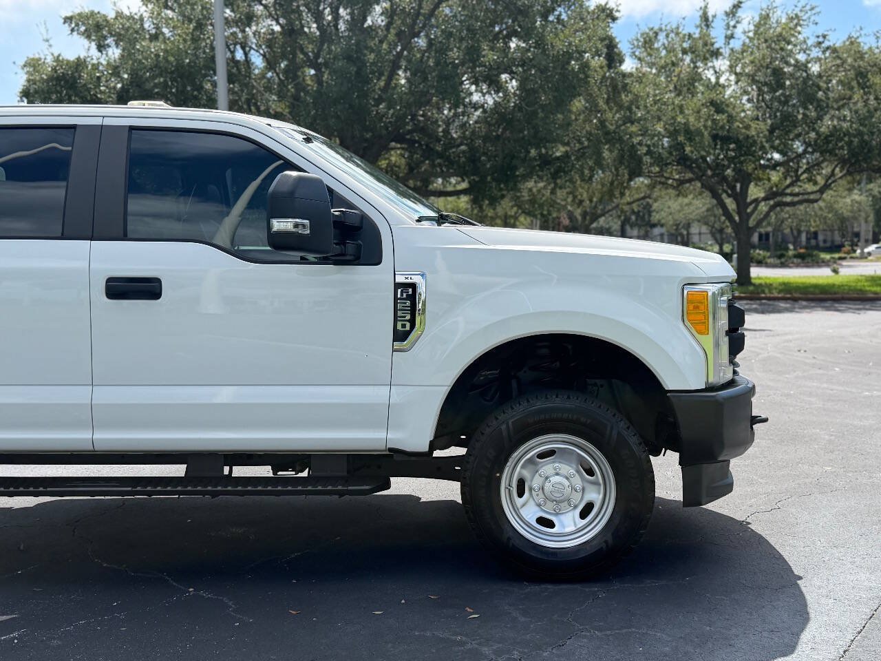 Used 2017 Ford F250 XL w/ Power Equipment Group AWD/4WD image 31