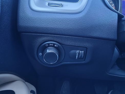 Used 2018 Jeep Compass Sport AWD/4WD image 20