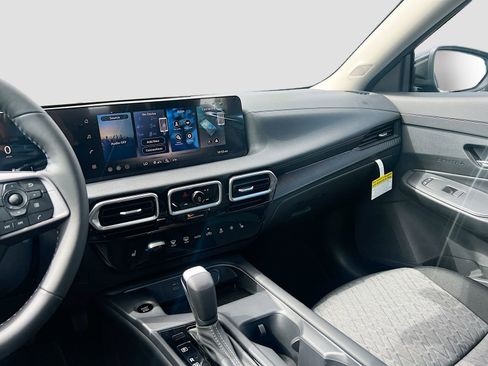 New 2026 Nissan Sentra SV FWD image 24