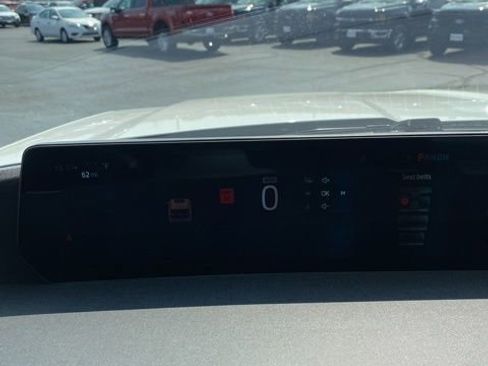 New 2025 Ford Expedition Active image 23