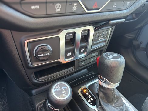 New 2026 Jeep Wrangler Sport AWD/4WD image 19