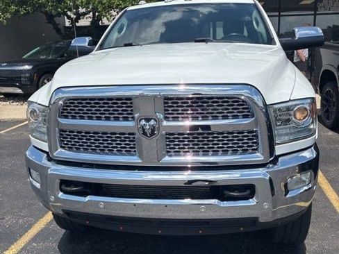 Used 2016 RAM 2500 Laramie AWD/4WD image 2