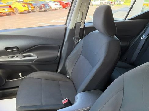 Used 2025 Nissan Kicks Play S FWD image 9