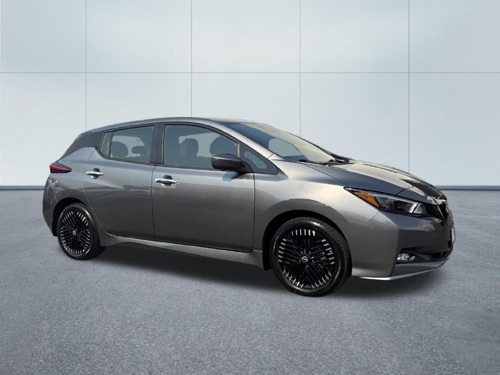 Used 2024 Nissan Leaf SV Plus FWD image 2