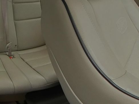 Used 2015 Jeep Grand Cherokee Overland RWD image 14
