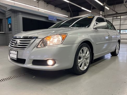 Used 2009 Toyota Avalon image 3