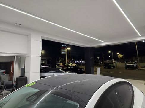 Used 2023 Tesla Model Y Long Range image 11