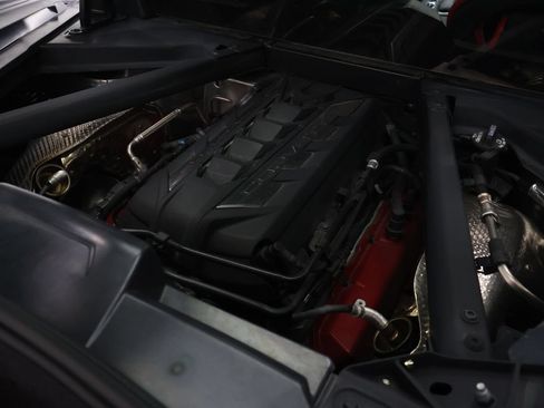 Used 2022 Chevrolet Corvette Stingray Coupe w/ Z51 Performance Package RWD image 13