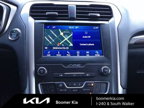 Used 2020 Ford Fusion SEL FWD image 8