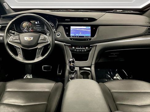 Certified 2024 Cadillac XT5 Sportv w/ LPO, Floor Liner Package AWD/4WD image 7