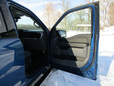 Certified 2022 Ford F150 XLT w/ Equipment Group 302A High image 20