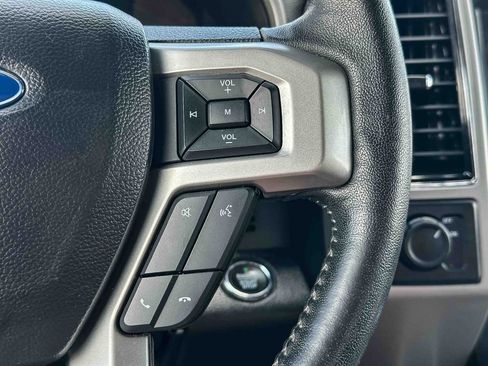 Used 2020 Ford F150 Lariat RWD image 27
