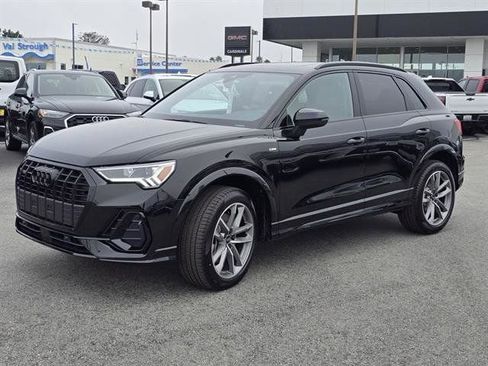 New 2025 Audi Q3 2.0T Premium image 3