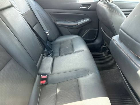 Used 2019 Nissan Altima 2.5 SR w/ SR Premium Package AWD/4WD image 9