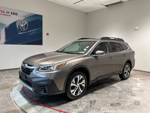 Used 2022 Subaru Outback Limited image 2