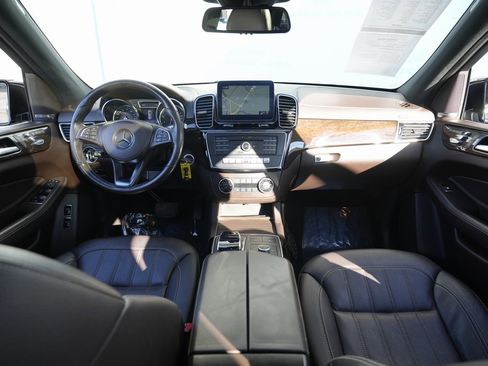 Used 2019 Mercedes-Benz GLS 450 4MATIC image 40