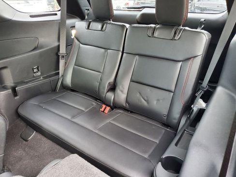 Used 2023 Ford Explorer ST-Line w/ Class IV Trailer Tow Package image 10