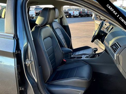Used 2024 Volkswagen Jetta SE image 26
