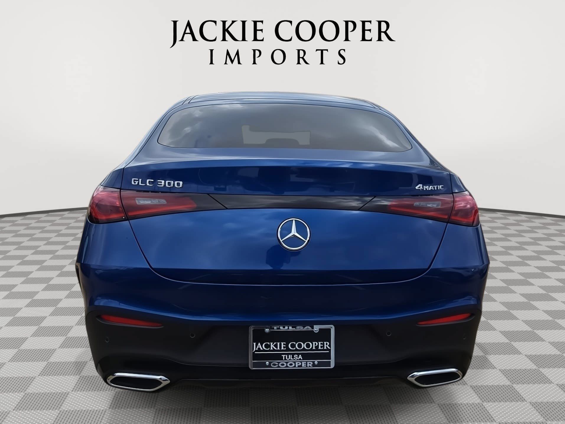 Used 2024 Mercedes-Benz GLC 300 4MATIC w/ AMG Line image 6