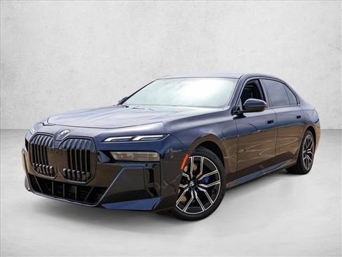 Used 2023 BMW 740i RWD image 1