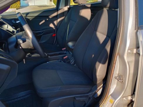 Used 2017 Ford Focus SE image 14