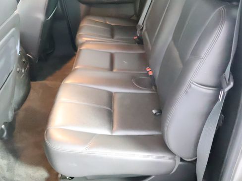Used 2009 Chevrolet Avalanche LT w/ Luxury Package AWD/4WD image 43