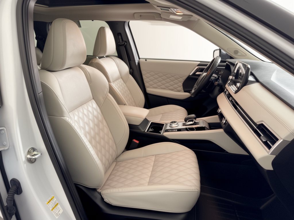 Used 2024 Mitsubishi Outlander SEL FWD image 30
