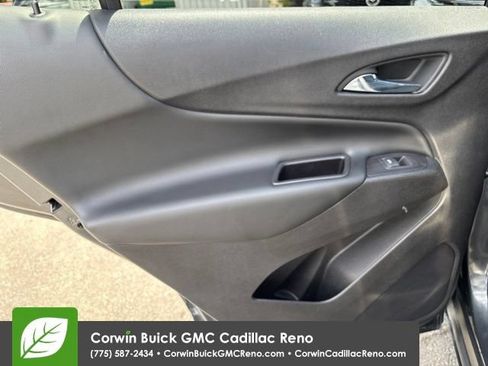Used 2018 Chevrolet Equinox LT AWD/4WD image 27