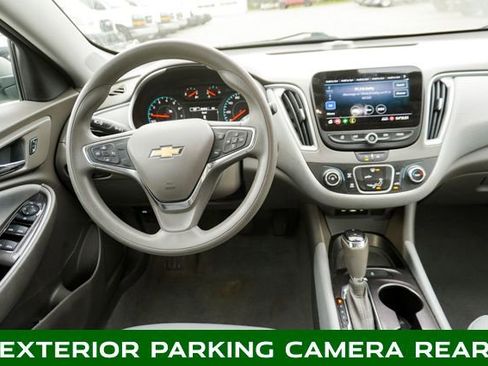 Used 2020 Chevrolet Malibu LS image 8