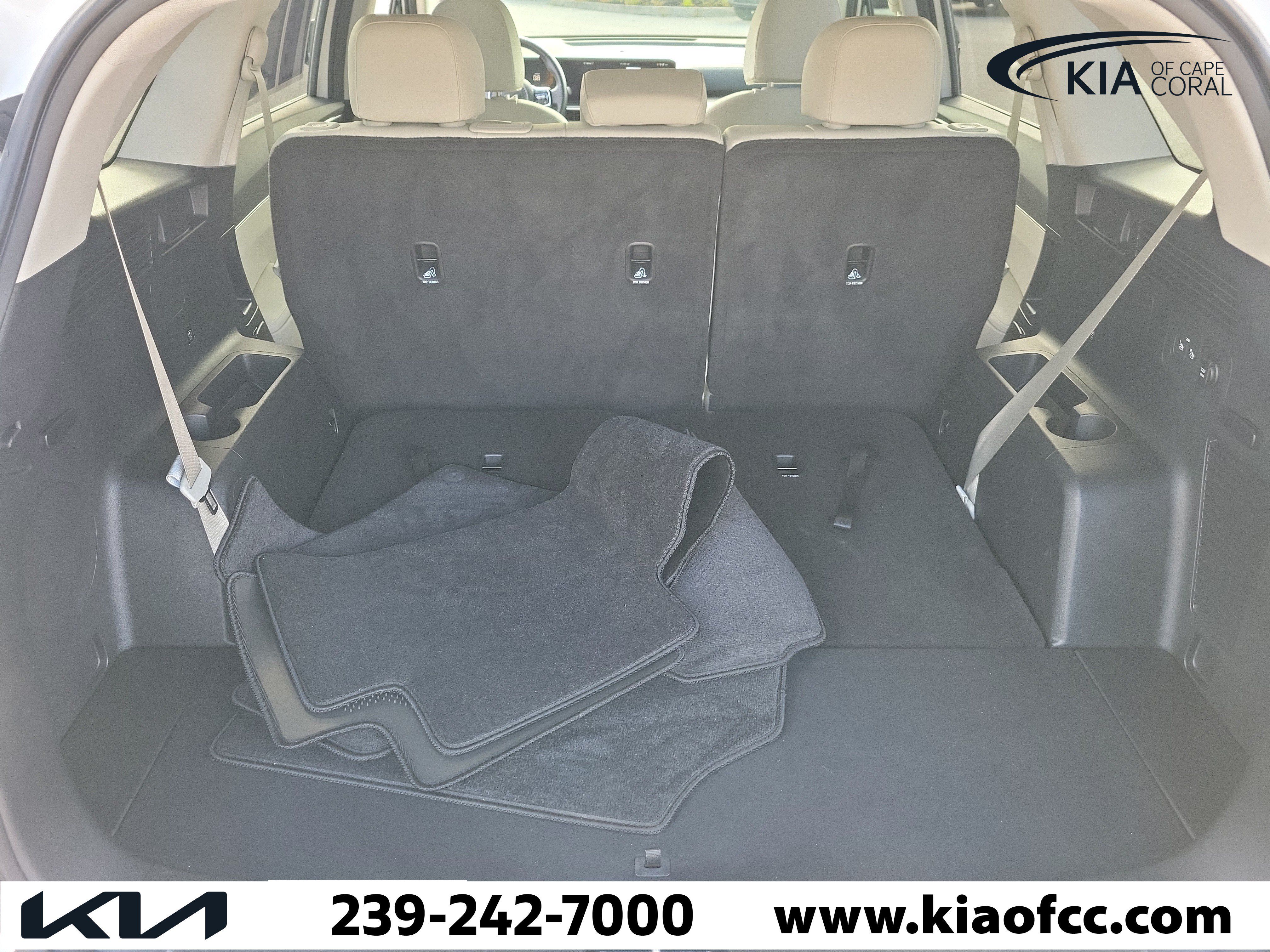 Certified 2025 Kia Sorento S w/ Panoramic Sunroof Package FWD image 11