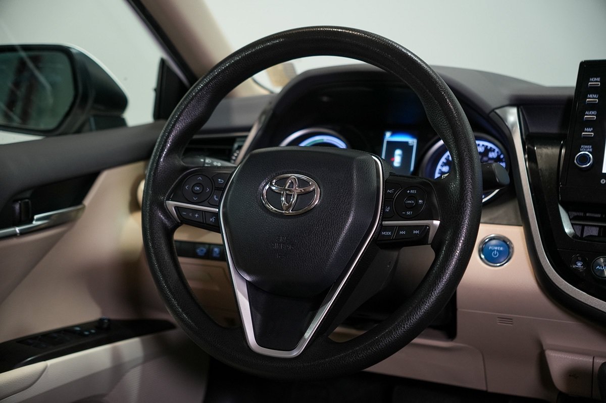 Used 2022 Toyota Camry LE w/ Audio Upgrade Package FWD image 16